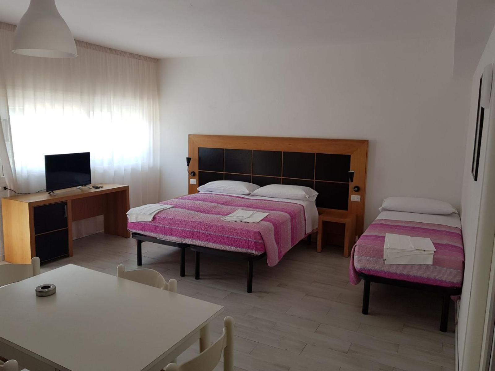 Duna Camere Con Bagno Lido Adriano Eksteriør billede